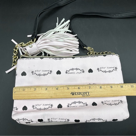 Betsey Johnson Heart Shoulder Chain Crossbody Bag Grey Light Pink Chain Strap - Picture 11 of 11